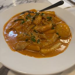 Rose Ddeok-Bokki Rose Ddeok-Bokki