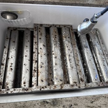 M&D Tidy Homes - Before photo of vents - Home Cleaning Near Me M&D Tidy Homes - Before photo of vents - Home Cleaning Near Me