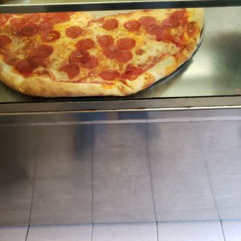 Luigi's Pizzeria - Pizza Near Me - Brooklyn, New York