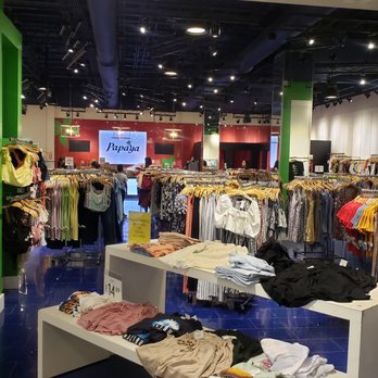 Papaya - Women's Clothing Near Me - Glendale, Arizona