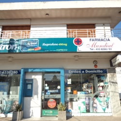 Farmacia Mundial - Fachada de la Farmacia Mundial, en el barrio Cerro de las Rosas