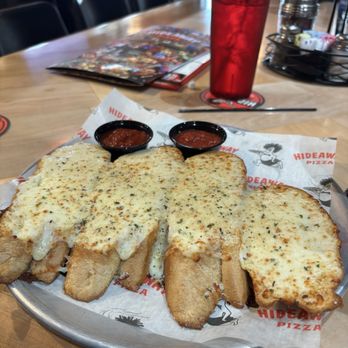 Hideaway Pizza - Cheesy garlic bread - Pizza Near Me - McKinney, Texas Hideaway Pizza - Cheesy garlic bread - Pizza Near Me - McKinney, Texas