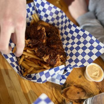 The Tin Pig - Amazing bro. Just do it. Get it hot. Nashville - Food Trucks Near Me - Bend, Oregon