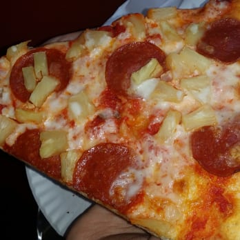 Radio City Pizza - Really good - Pizza Near Me - New York, New York Radio City Pizza - Really good - Pizza Near Me - New York, New York