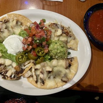 Willhoite's - Fajita nachos - Bars Near Me - Grapevine, Texas