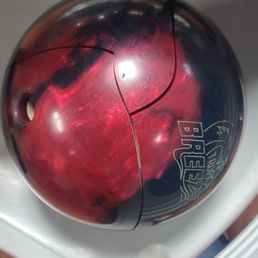 My personal ball that was split on the 1st throw of frame 1 and Surfside Bowling refuses to replace it. Do NOT go here. My personal ball that was split on the 1st throw of frame 1 and Surfside Bowling refuses to replace it. Do NOT go here.