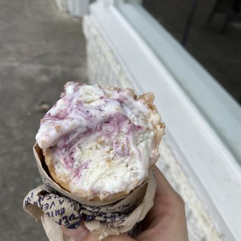 Jeni's Splendid Ice Creams - Waffle cone - Ice Cream & Frozen Yogurt Near Me - Austin, Texas