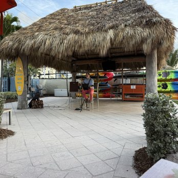 5 o'Clock Somewhere Bar & Grill - Bars Near Me - Hollywood, Florida
