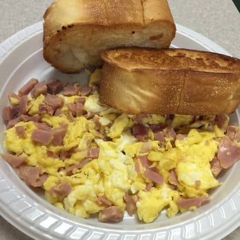 Panaderia La Viequense - Revoltillo. Jamon. - Bakeries Near Me - Vieques, Puerto Rico