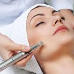 Emerald Glow Skin Care - Microneedling; non-invasive treatment with little down time to reduce fine lines and wrinkles, stretch marks and acne scars.