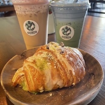 Pressed + Flower - Pistachio croissant + 2 spring menu drinks - Coffee & Tea Near Me - Azusa, California Pressed + Flower - Pistachio croissant + 2 spring menu drinks - Coffee & Tea Near Me - Azusa, California