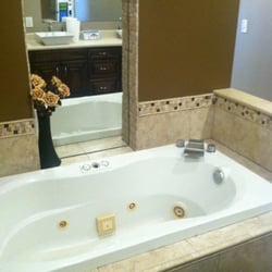 Sol Chi Massage Therapy - Whirlpool bathroom