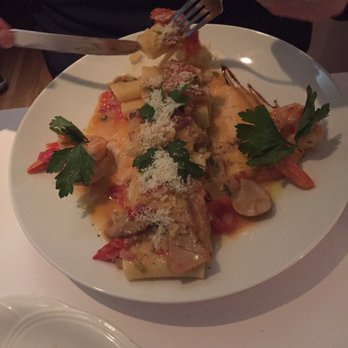 Italian Cuisine - Pasta with prawns and mushrooms - Italian Near Me - Killarney, Kentucky Italian Cuisine - Pasta with prawns and mushrooms - Italian Near Me - Killarney, Kentucky