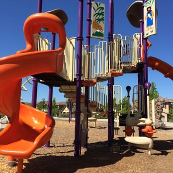 Piccadilly Square Park - Parks Near Me - San Ramon, California