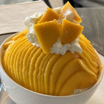 Dento Piano Cafe and Bar - Mango patbingsoo with no syrup - Cafes Near Me - San Francisco, California