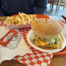 Bombay Cheeseburger and Garlic Fries Bombay Cheeseburger and Garlic Fries