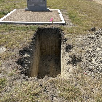Greathouse Cemetery - Waiting on the newest arrival - Funeral Services & Cemeteries Near Me - Temple, Texas