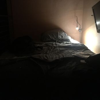 PodShare - Pod at night. - Hostels Near Me - Los Angeles, California