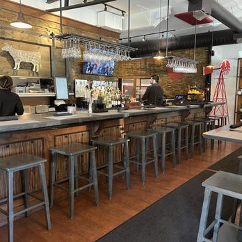 Mankas Grill - Bar - American Near Me - Fairfield, California Mankas Grill - Bar - American Near Me - Fairfield, California