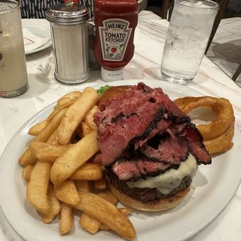 Junior's - Pastrami burger - Breakfast & Brunch Near Me - Las Vegas, Nevada