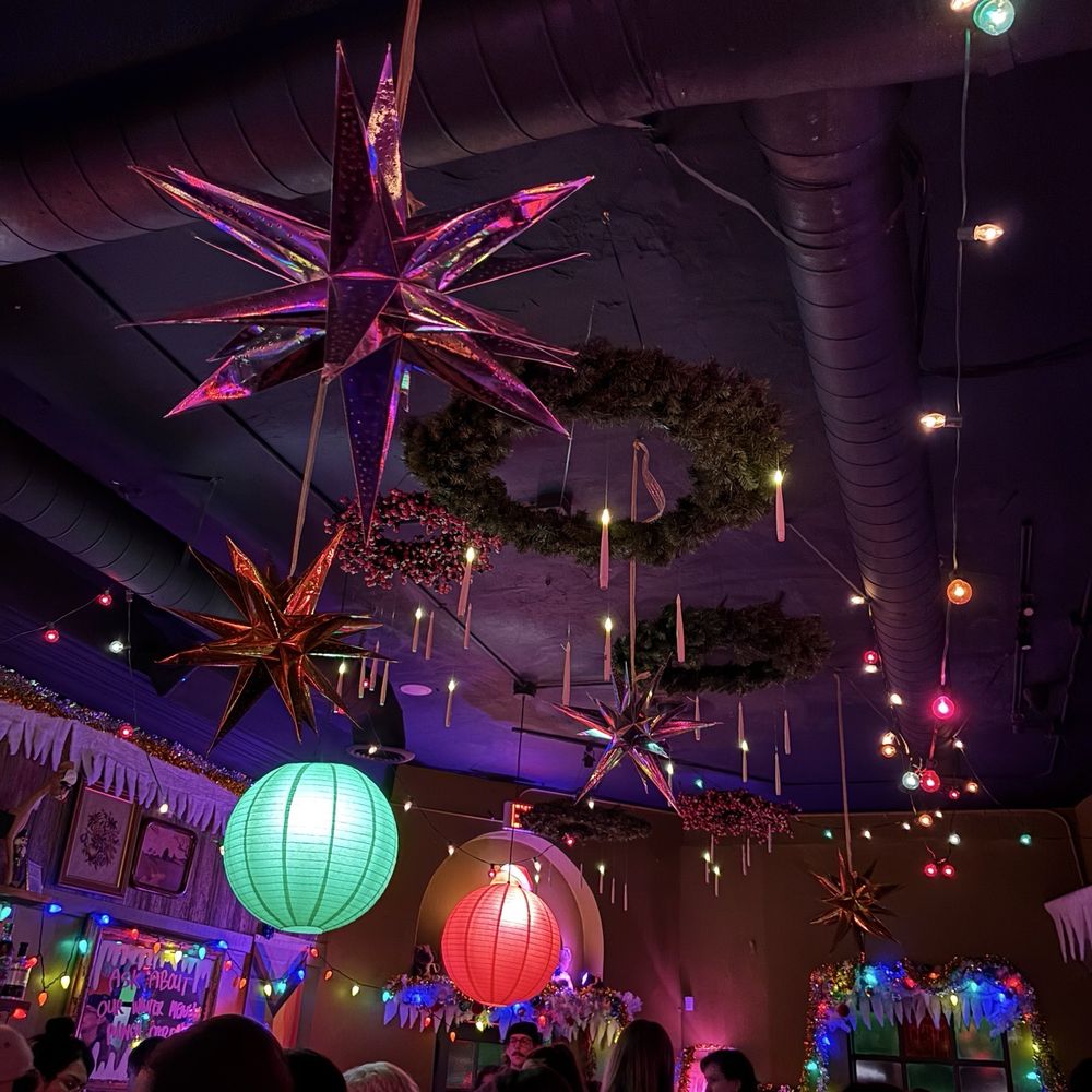 Baby Gee - Cocktail Bars Near Me - Long Beach, California Baby Gee - Cocktail Bars Near Me - Long Beach, California