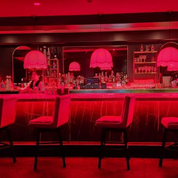Amore Mio - Red Room bar - Piano Bars Near Me - Aurora, Illinois