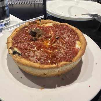 Giordano's - Chicago personal with pepperoni, sausage and mushrooms. - Pizza Near Me - Chicago, Illinois Giordano's - Chicago personal with pepperoni, sausage and mushrooms. - Pizza Near Me - Chicago, Illinois