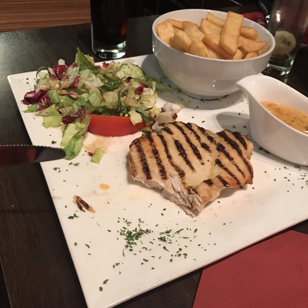 Publico - Chicken and fries - Mediterranean Near Me - Brussels, BRU