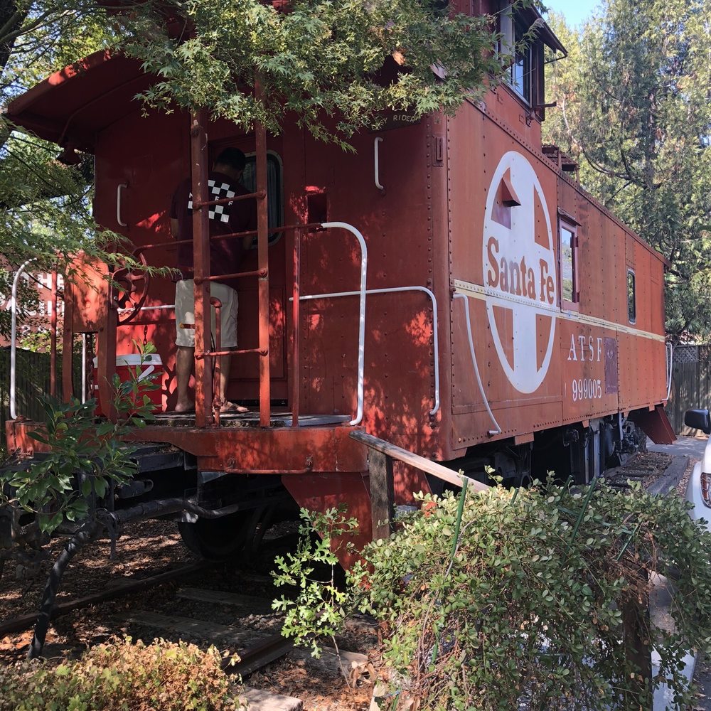Featherbed Railroad - Easy Rider - Bed & Breakfast Near Me - Upper Lake, California Featherbed Railroad - Easy Rider - Bed & Breakfast Near Me - Upper Lake, California