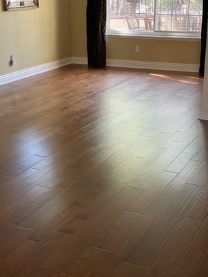 Hardwood Installation - We work with Hardwood and Engineered Wood Flooring products and can help you find the right product for your space.
Hardwood Flooring can be installed glued and nailed down over a plywood surface. Engineered Hardwoods can be glued down over a concrete surface or nailed down over a plywood surface. Hardwood Installation - We work with Hardwood and Engineered Wood Flooring products and can help you find the right product for your space.
Hardwood Flooring can be installed glued and nailed down over a plywood surface. Engineered Hardwoods can be glued down over a concrete surface or nailed down over a plywood surface.