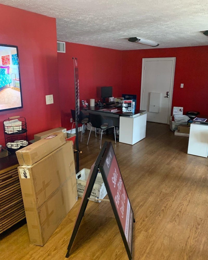 Slide of Majors Maintenance and Lawn Care