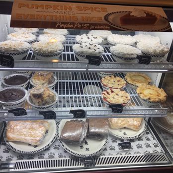 Black Bear Diner Beaumont - Scrumptious desserts - Diners Near Me - Beaumont, Texas