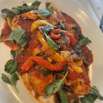 Giannis Italian Restaurant - Red snapper pizzaola - Italian Near Me - Pompano Beach, Florida