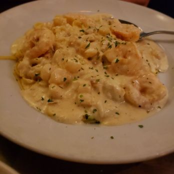 Saviano's Italian Kitchen - Seafood Alfredo - Italian Near Me - Euless, Texas
