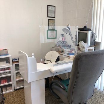 Lucky Nails - Nail station - Nail Salons Near Me - Azusa, California