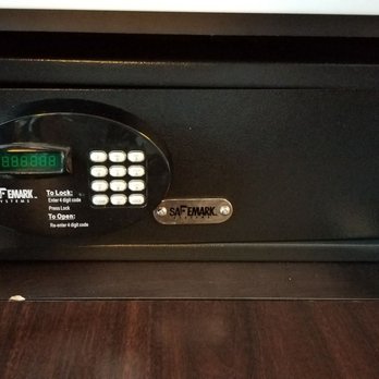 Grand Pequot Tower - Room has a safe. Lock most of your money up before the casino takes all of it! :) - Hotels Near Me - Mashantucket, Connecticut Grand Pequot Tower - Room has a safe. Lock most of your money up before the casino takes all of it! :) - Hotels Near Me - Mashantucket, Connecticut