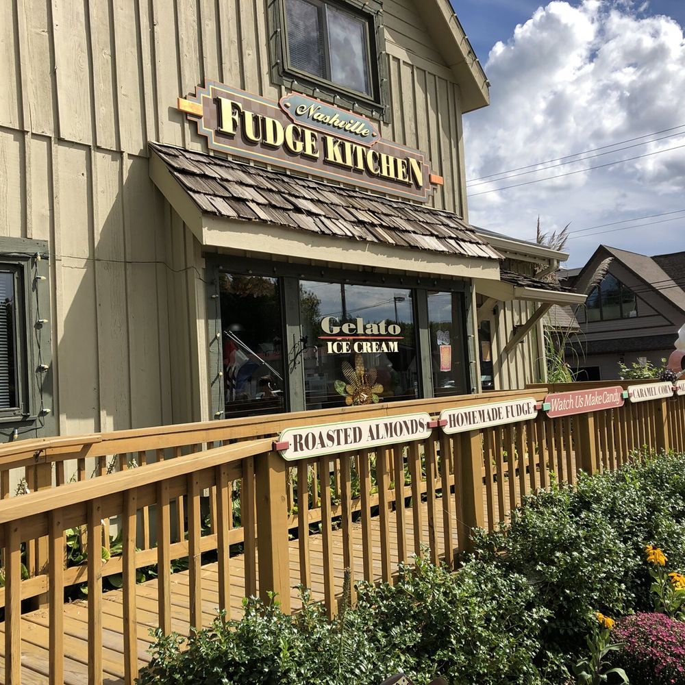 Nashville Fudge Kitchen - Chocolatiers & Shops Near Me - Nashville, Indiana Nashville Fudge Kitchen - Chocolatiers & Shops Near Me - Nashville, Indiana