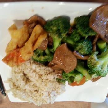 Veggie Lee - Veggie beef with broccoli - Vegan Near Me - Hayward, California