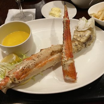 Cedars Steaks & Oysters - Alaskan King Crab Legs - Steakhouses Near Me - Mashantucket, Connecticut