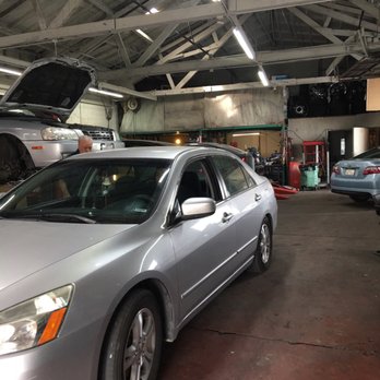 Universal Auto Repair - Clean - Auto Repair Near Me - Pittsburg, California