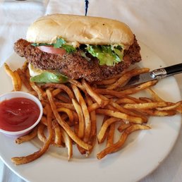 Catfish poboy