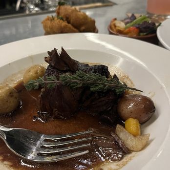Magpie Cafe - Braised Beef - New American Near Me - Sacramento, California