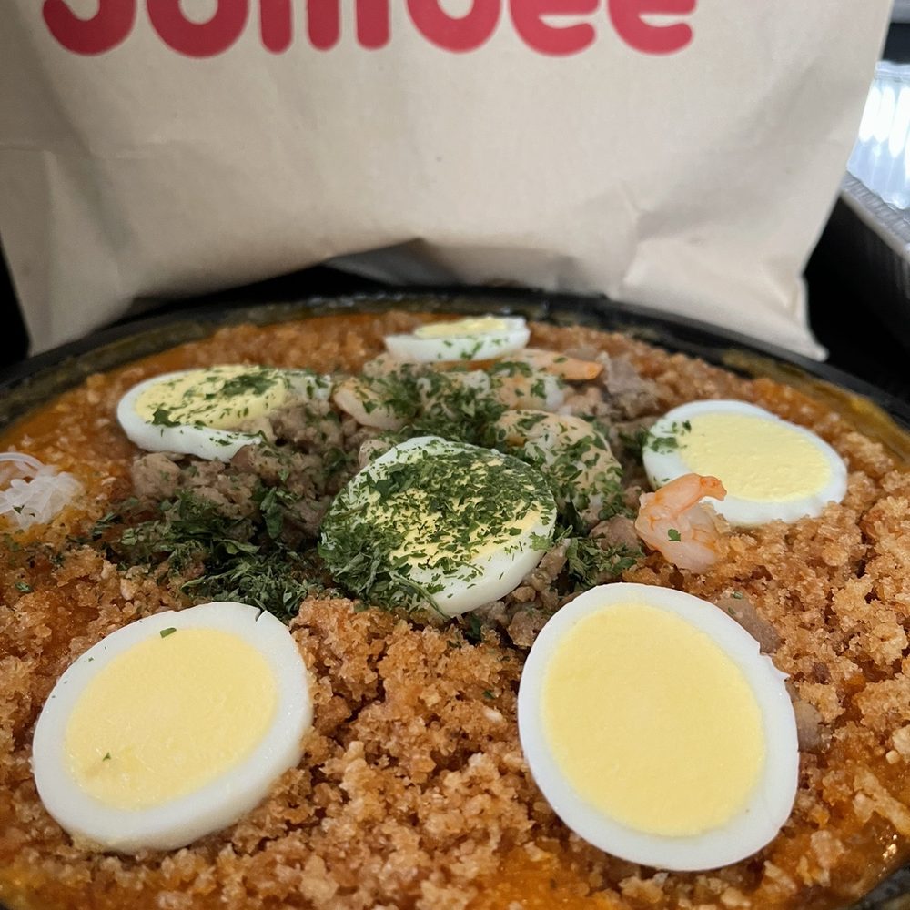 Jollibee - Palabok Fiesta Family Pack - Fast Food Near Me - Honolulu, Hawaii