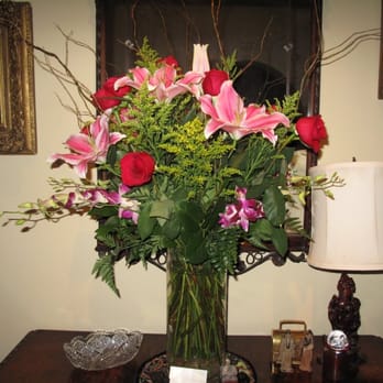 Creative Floral Designs - Floral Designers Near Me - San Gabriel, California