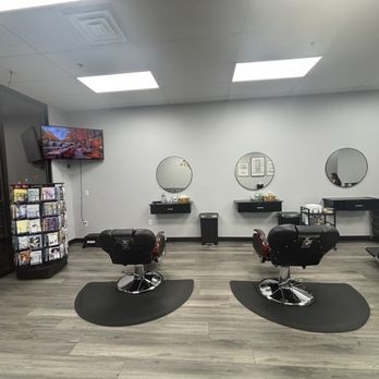 Pearl Eyebrow Threading - Inside - Threading Services Near Me - Enterprise, Nevada