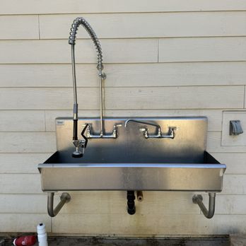 Thousand Trails Yosemite Lakes - Great sink for washing dishes. - Campgrounds Near Me - Groveland, California Thousand Trails Yosemite Lakes - Great sink for washing dishes. - Campgrounds Near Me - Groveland, California