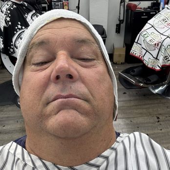 Stay Sharp Barbershop - Getting a straight razor shave - Barbers Near Me - Lodi, California Stay Sharp Barbershop - Getting a straight razor shave - Barbers Near Me - Lodi, California