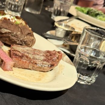 Weber Grill Restaurant - New York Strip - Steakhouses Near Me - Indianapolis, Indiana Weber Grill Restaurant - New York Strip - Steakhouses Near Me - Indianapolis, Indiana