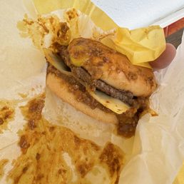 Chili cheeseburger Chili cheeseburger