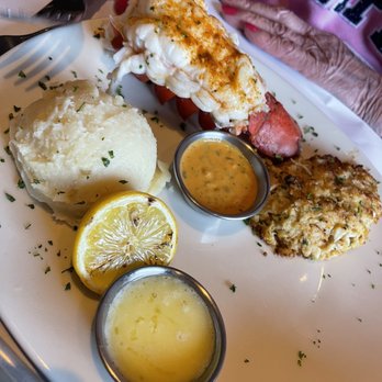 Bonefish Grill - Lobster + crabcake - Seafood Near Me - E. Brunswick, New Jersey